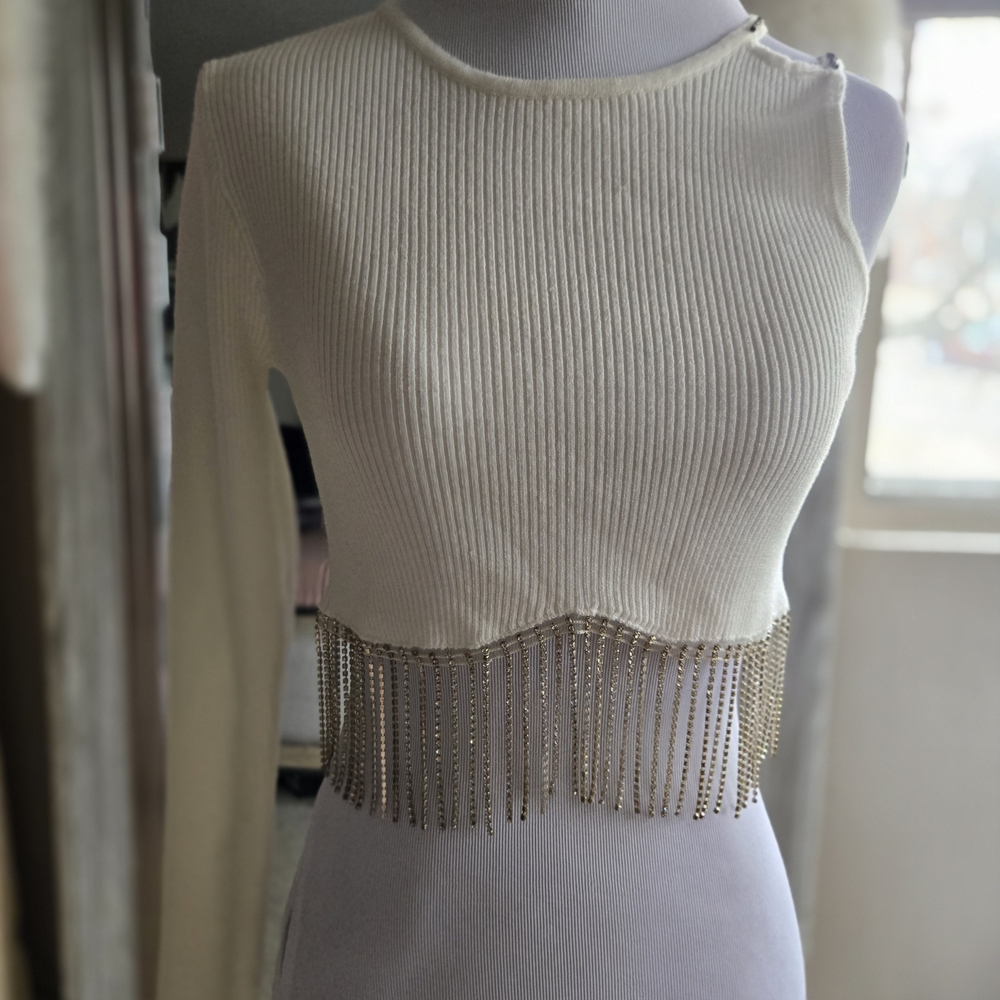 Forever 21 Cream Ribbed One-Shoulder Crop Top with Gold Fringe